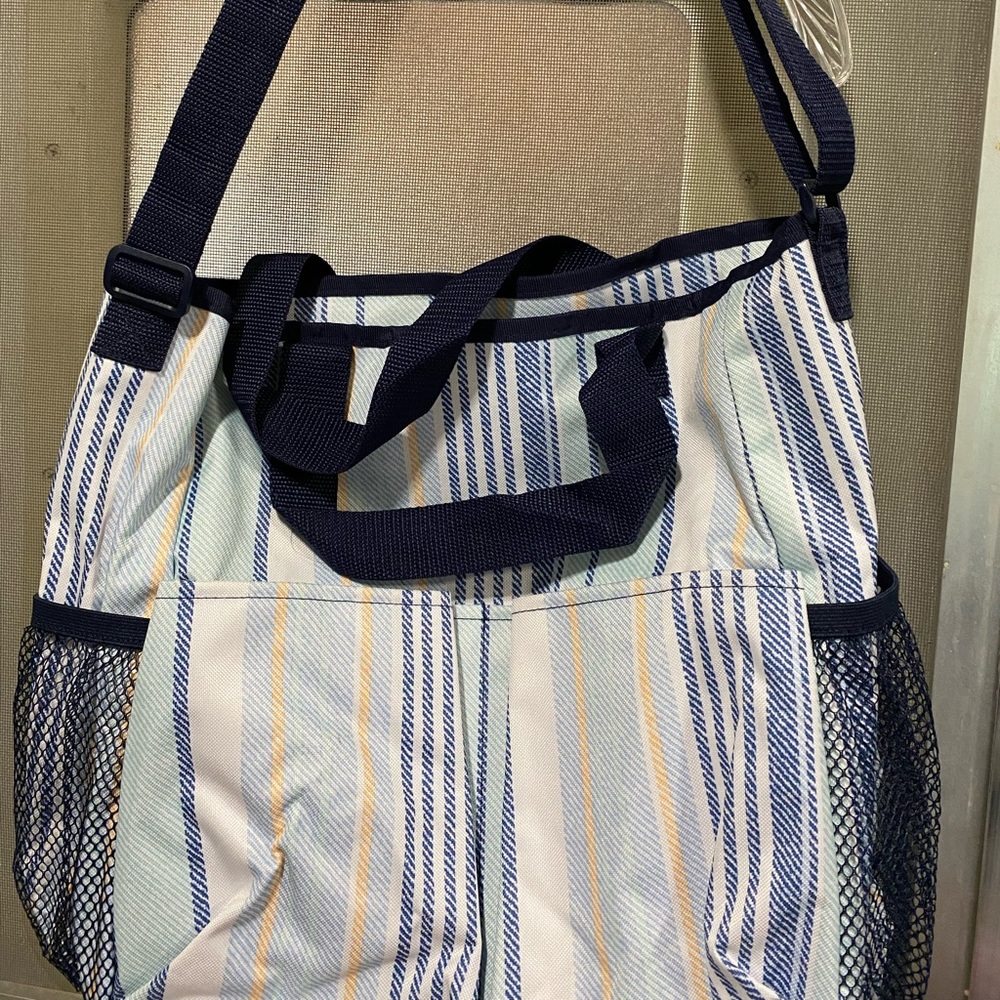 CROSSBODY ORGANIZING TOTE (9025)